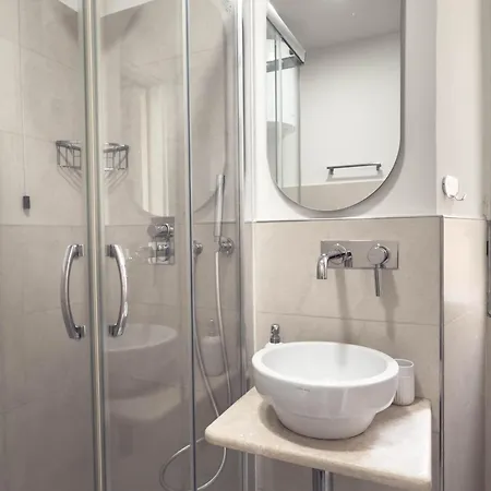 Colosseum - Zen 22 4* Rome