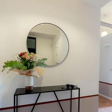 Colosseum - Zen 22 Guest house *