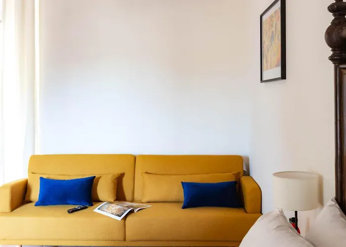 Colosseum - Zen 22 Rome